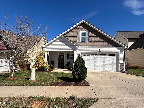 2nd image of 802 Hickory Ln