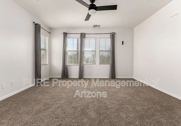 1827 S Follett Way — Photo 8