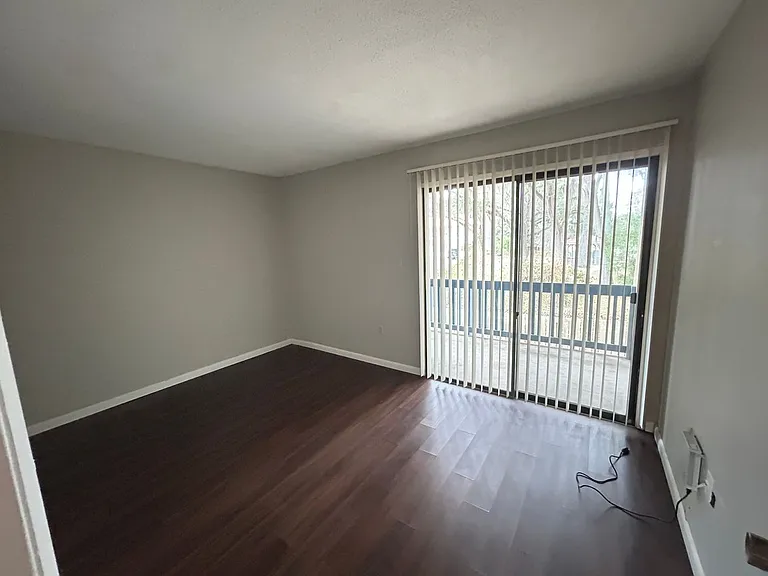 2811 SW Archer Rd #C18 — Photo 17