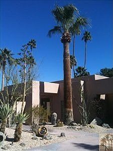 4th image of 2530 S Broadmoor Dr