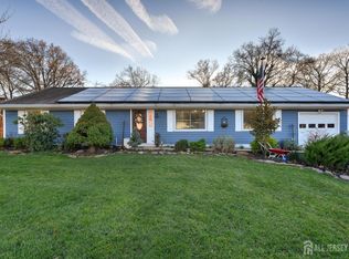 88 Stratton St S, Piscataway, NJ 08854