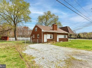 5920 Robin Ln, Suitland, MD 20746