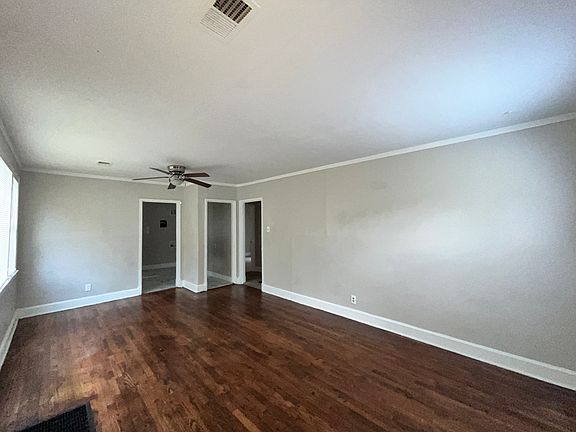 2nd image of 3664 Fairmont Ave