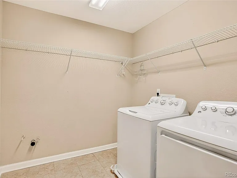 10768 Hillsboro St — Photo 19