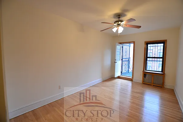 Rented by City Stop Realty | media 7