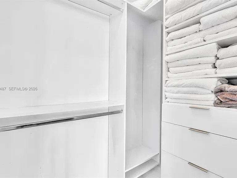 2301 Collins Ave #1543 — Photo 17