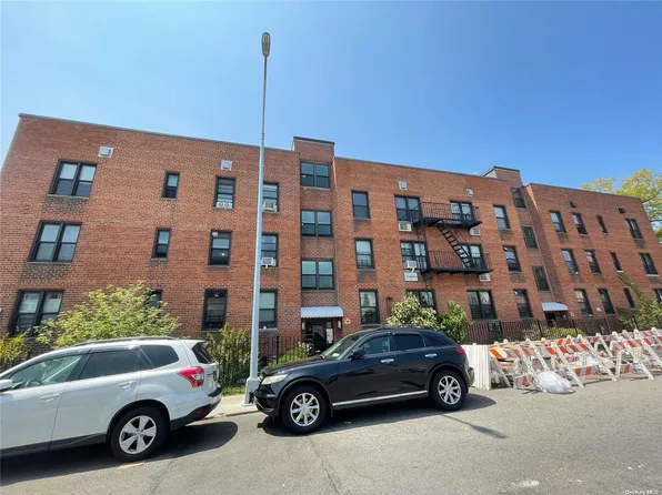 61-10 183 Street #3F, Fresh Meadows, NY 11365
