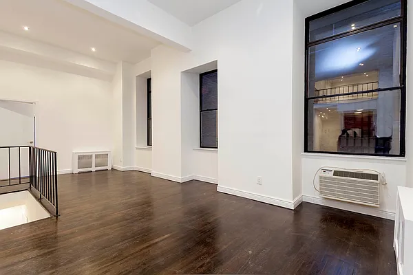 Rented by Mirador Real Estate | media 26