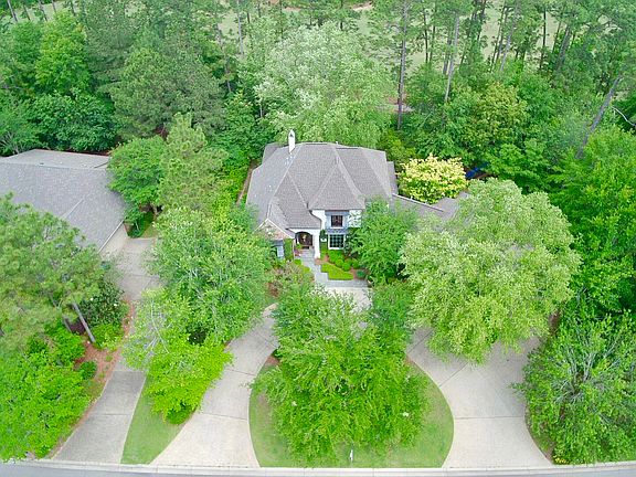 3rd image of 60 Saint Annes Dr