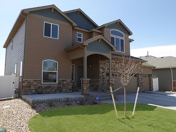 2nd image of 862 Shirttail Peak Dr