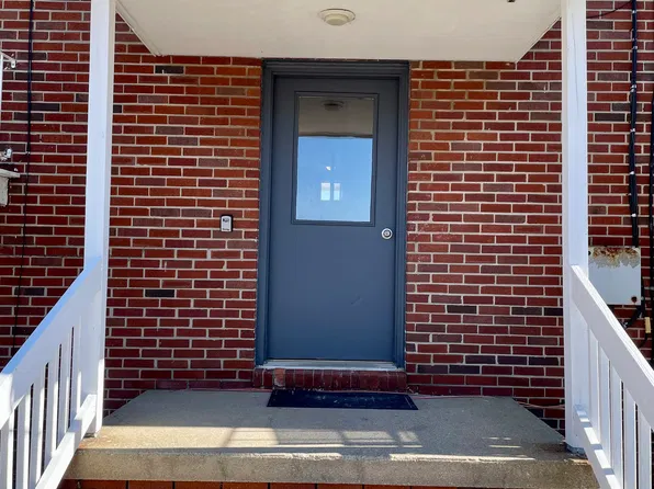 1023 N Chapel St #2, Louisville, OH 44641