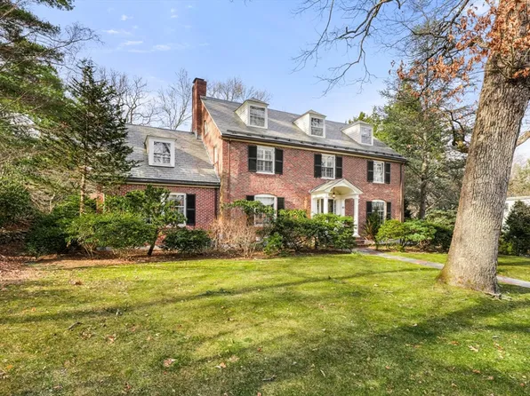 10 Lanark Rd, Wellesley, MA 02481