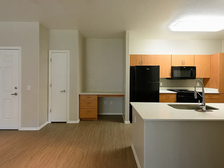 West Town Court — Photo 34