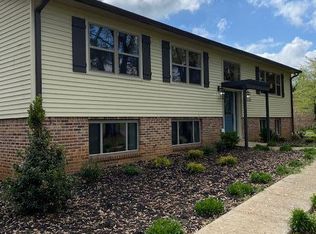 518 Burton Ln, Cookeville, TN 38506