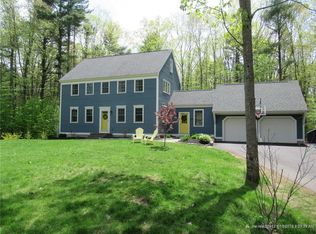 236 Mountain Rd, Cape Neddick, ME 03902