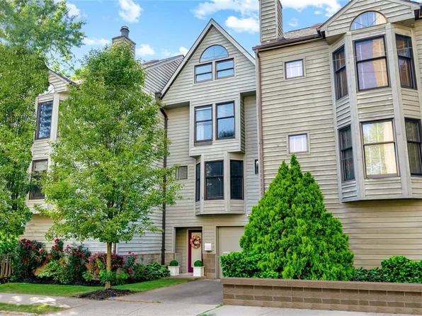 5935 Elwood St, Pittsburgh, PA 15232