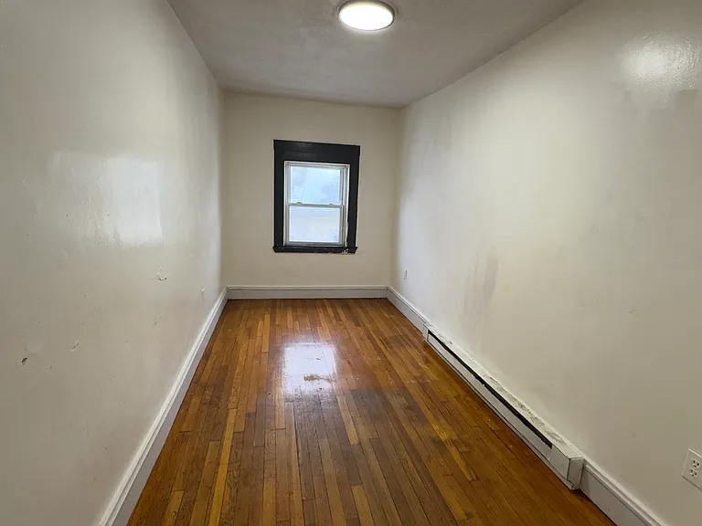107 Bloomfield St #3 — Photo 8