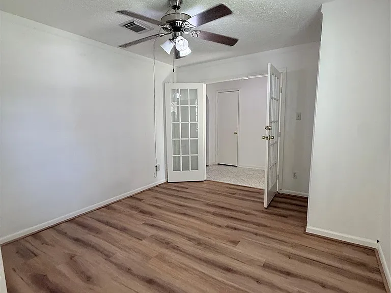 12214 Corona Ln — Photo 11