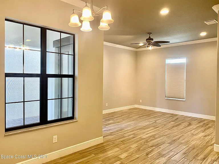 2715 Vuldarno Ln — Photo 10