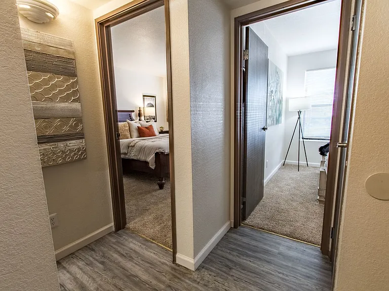 ONE MONTH FREE! APPLY FREE! VIRTUAL TOURS! — Photo 75