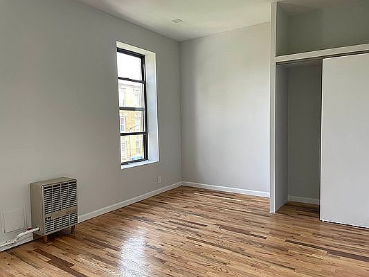 5th image of 830 Macon St #3