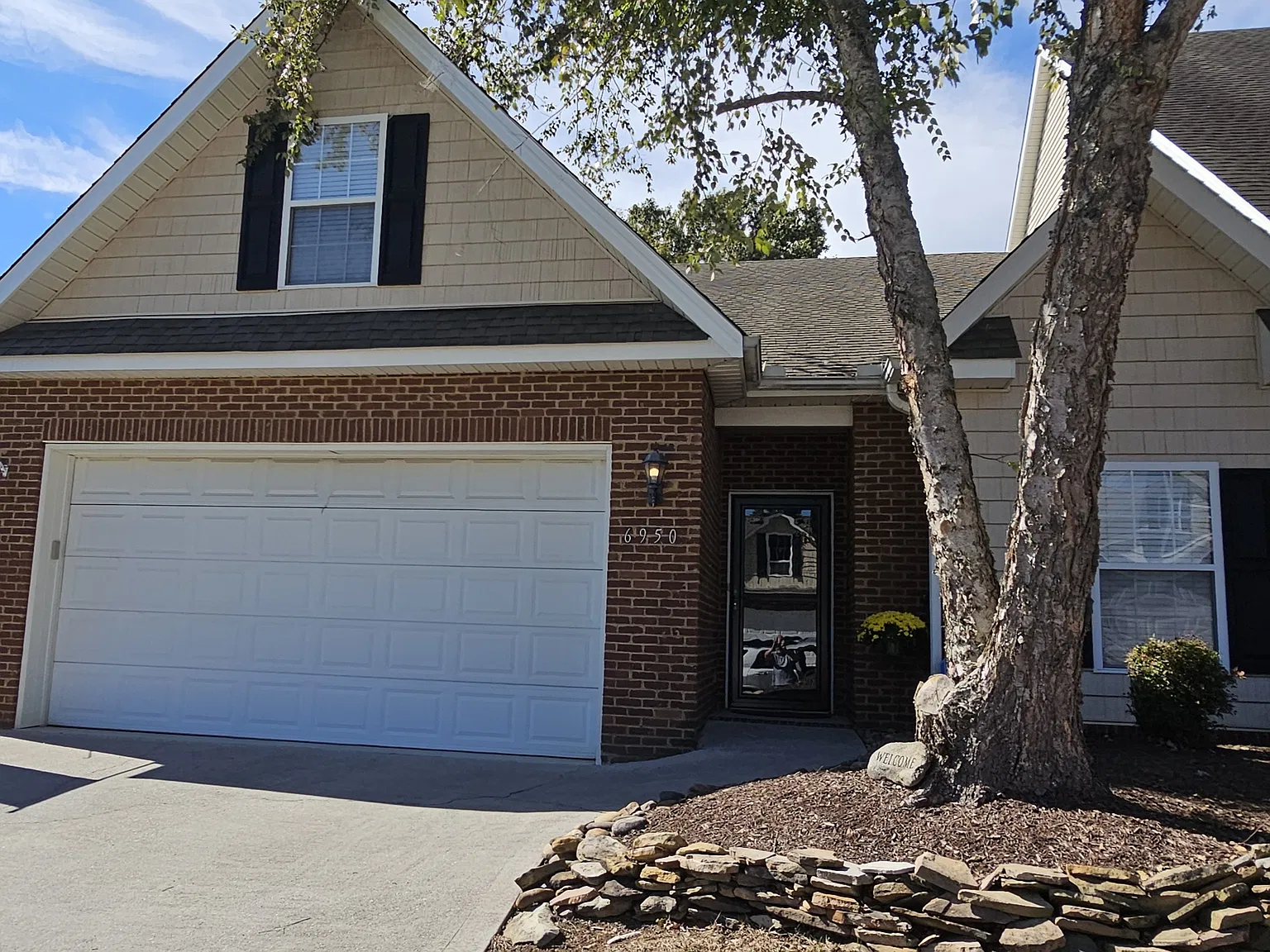 3 bed, 1552 sqft, $2,850 — Photo 2