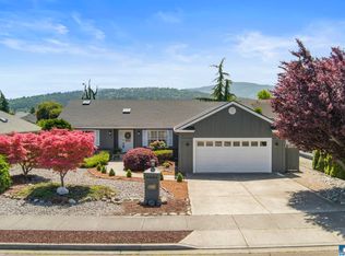 821 E Willow St, Sequim, WA 98382