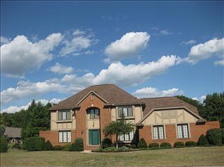 1st image of 447 Ashwood Ct