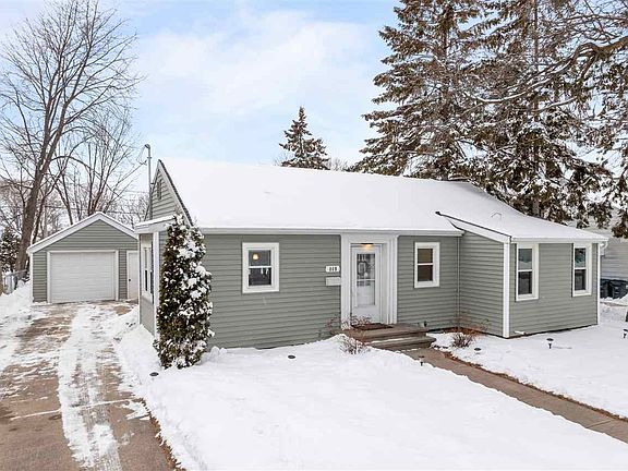 3rd image of 869 Reddin Ave