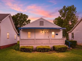 1003 Shelby St, Shelbyville, IN 46176