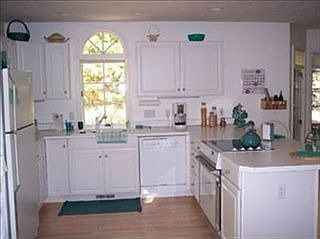 4th image of 9511 Lakeshore Dr