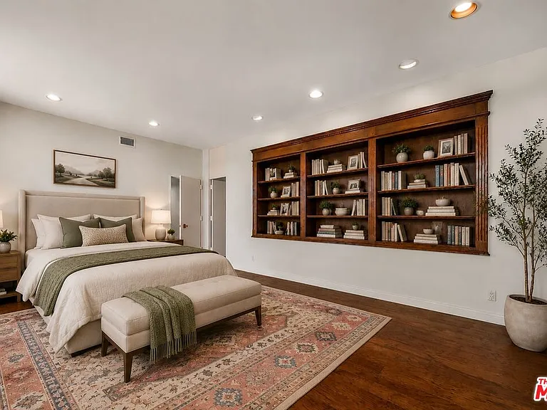 1333 S Beverly Glen Blvd #606 — Photo 1