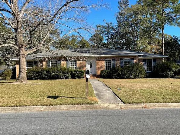 2807 Berkley Dr, Valdosta, GA 31602