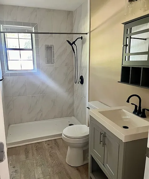 203 Vienna Cir — Photo 18