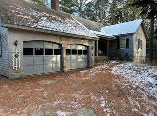 12 Presley Dr, East Boothbay, ME 04544