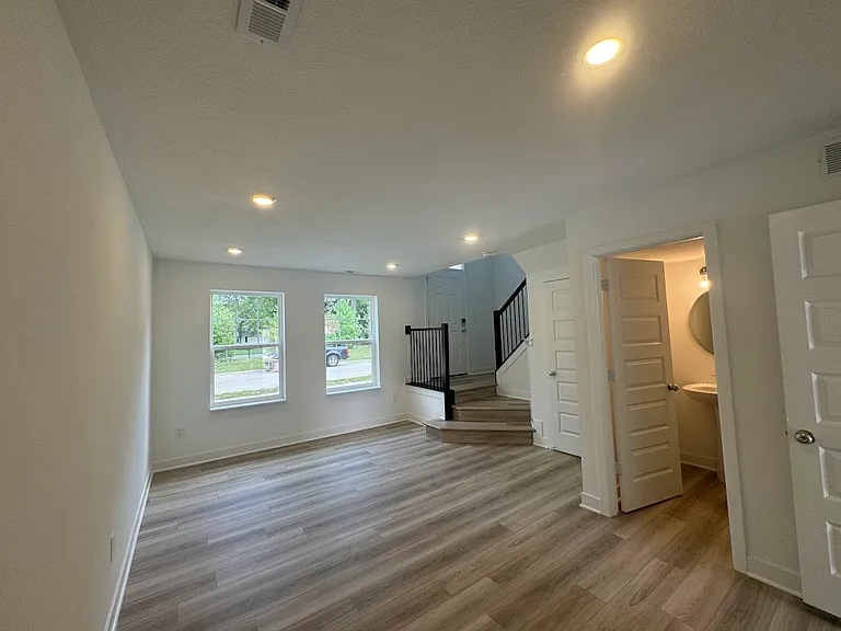 13847 Gatsby Dr — Photo 60