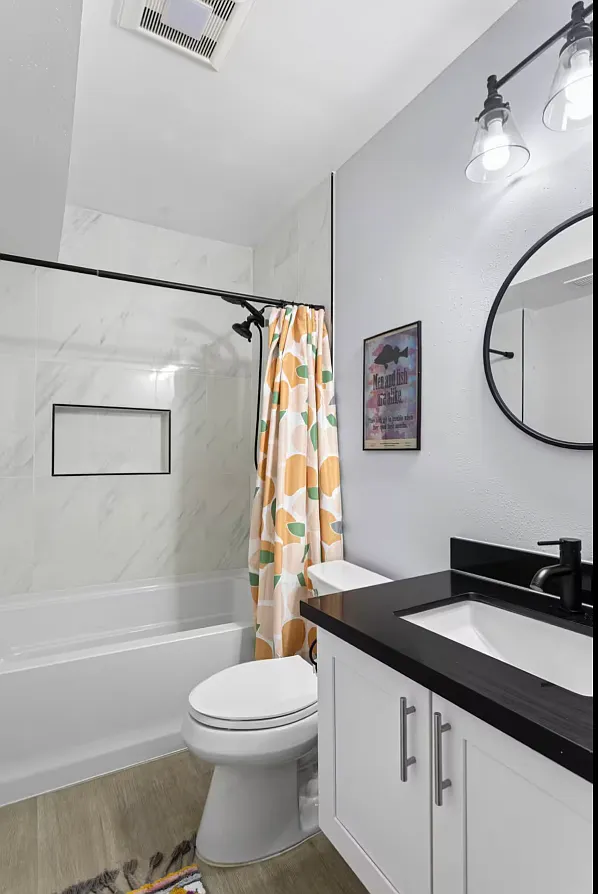2 bed, 1300 sqft, $3,400 — Photo 1