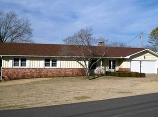 484 Wayland Dr, Forsyth, MO 65653