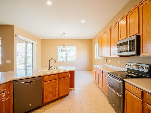 3rd image of 35314 N 27th Ln