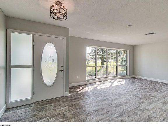 5th image of 217 Micanopy Ct