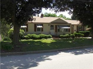 39 Cochran St, West Warwick, RI 02893