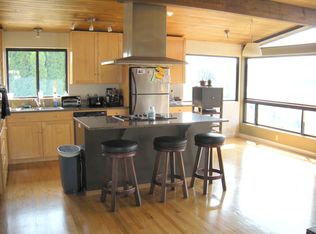 5809 NE 180th St, Kenmore, WA 98028