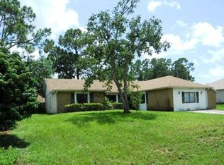 674 Brisbane St NE, Palm Bay, FL 32907