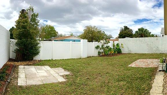 3rd image of 11390 Darlington Dr