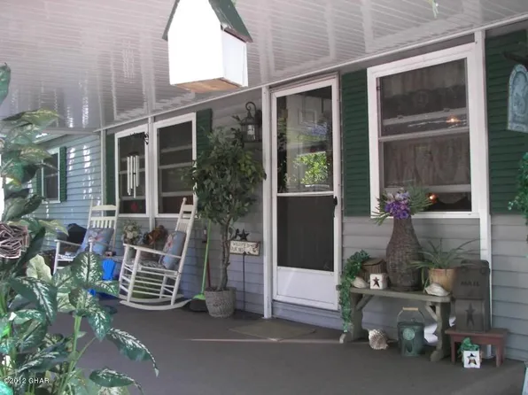 1110 Pine St, Freeland, PA 18224