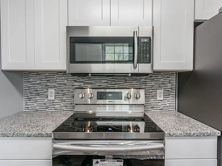 5216 Roxborough Dr — Photo 11