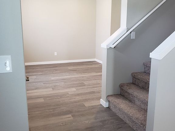 3rd image of 616 E St #102