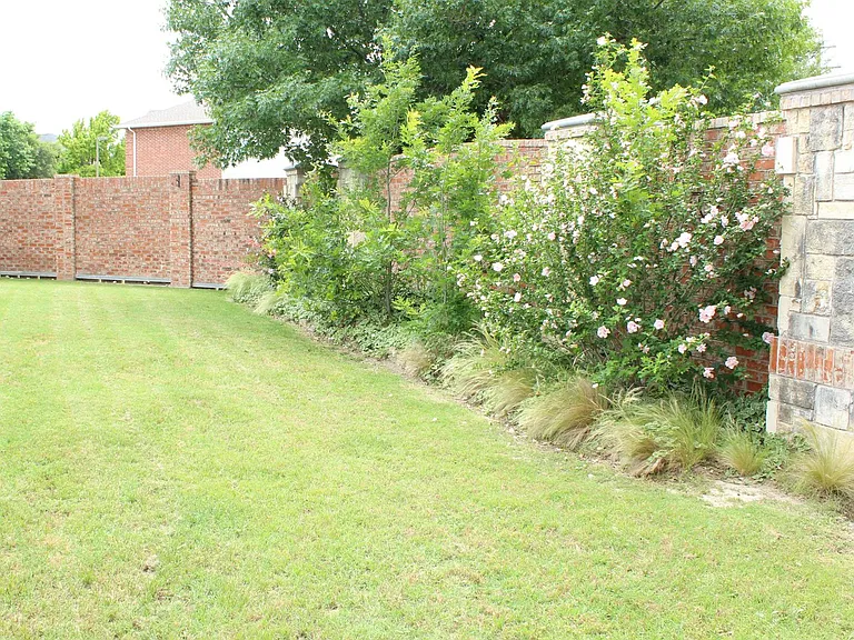 1321 Red River Ln — Photo 15