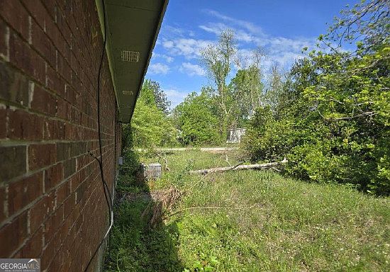 2nd image of 1705 Spooner Rd