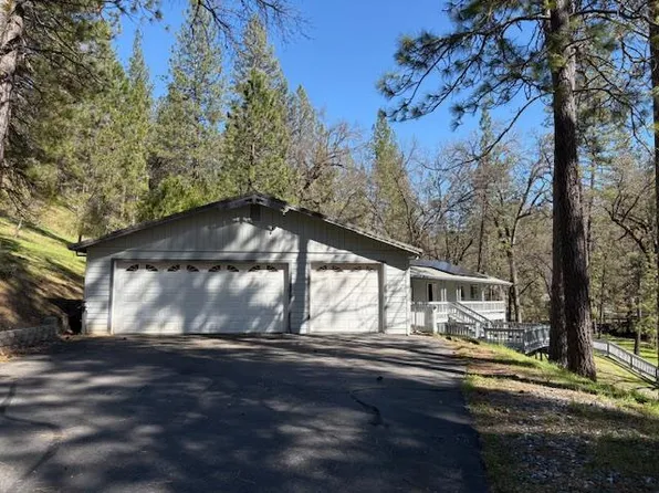 6098 Quartz Mine Rd, Mountain Ranch, CA 95246